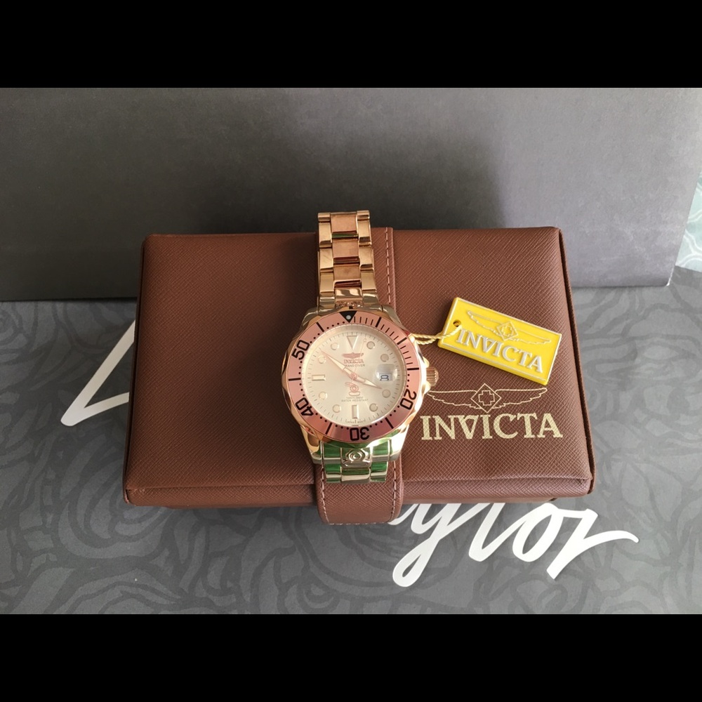 Grand Diver Rose Gold a Watch - Picture 7 of 8